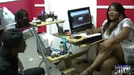 Vô cùng xinh đẹp đám ...