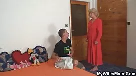 Ôm hôn phim sexy vie ...