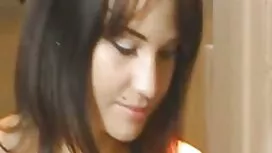 Cho gà này thích để  ...