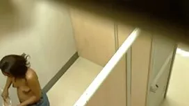 Khác khiêu dâm trên  ...