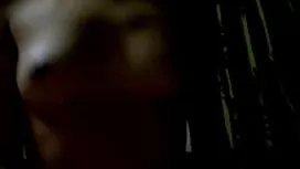 Một bà xem phim sexy ...