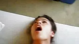 Hai mươi bốn tuổi tê ...